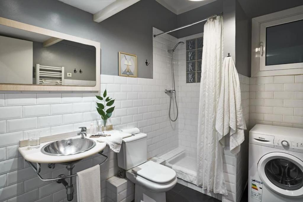 Magnificent 4 Bedroom Apartment In Eixample Barcelona Kültér fotó